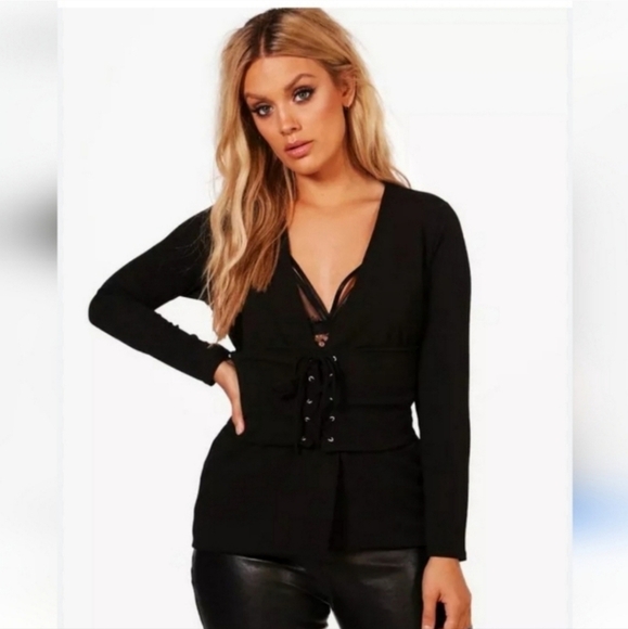 🍁🍂⚘️NWT FASHION TO FIGURE 1 LACE UP BLAZER - Picture 1 of 6